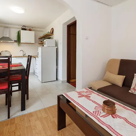 Hana Apartment